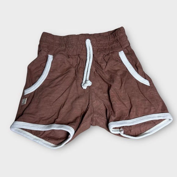 childhoods clothing Other - Childhoods lightweight cotton shorts in acorn 4t